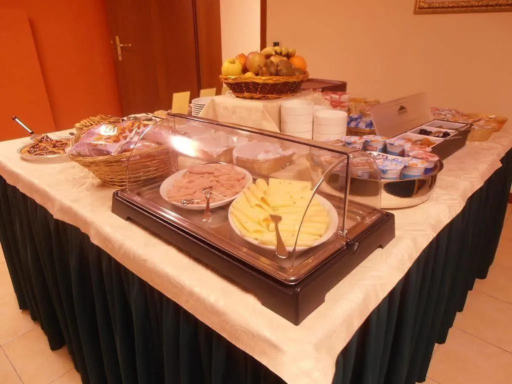 Felix Hotel Montecchio Maggiore 3*,